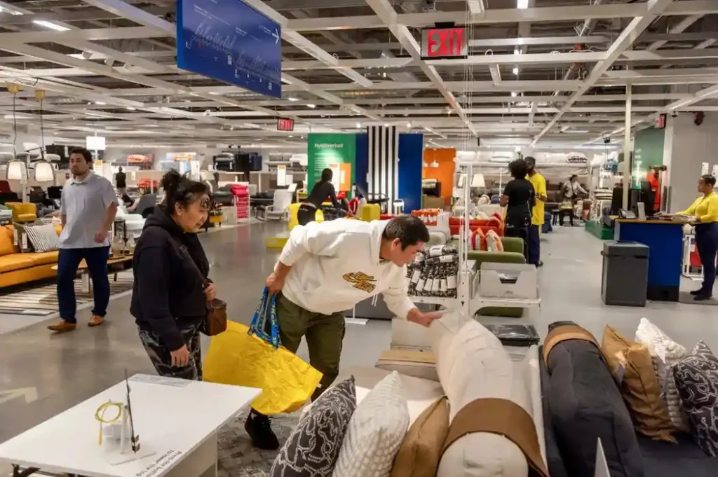 ikea store hours