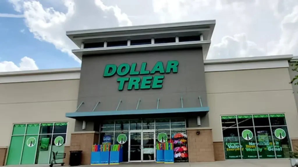 The Outer View of Dollar Tree's Building - Is Dollar Tree Open on Labor Day?