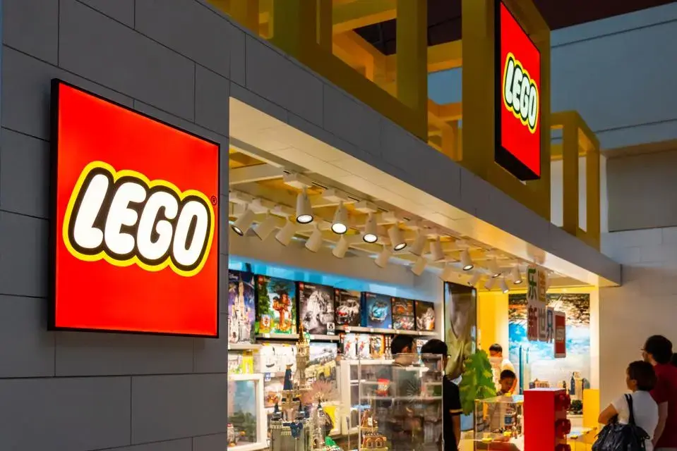 LEGO Stores hours