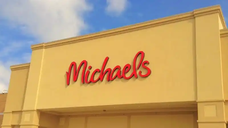 Is Michaels Open on Thanksgiving?