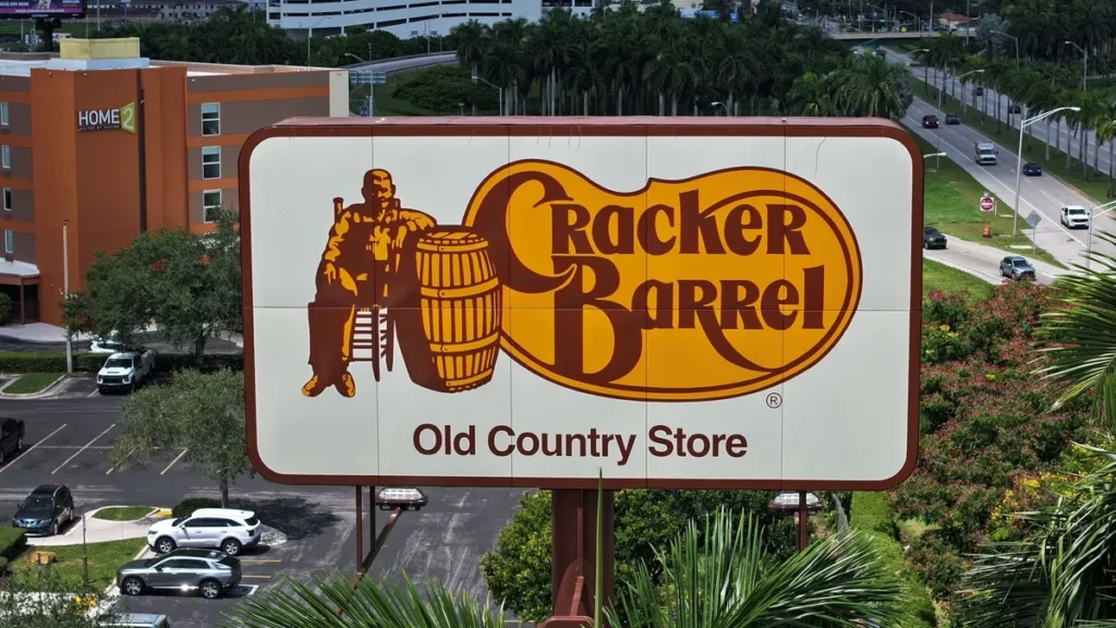 Is Cracker Barrel Open on New Year's